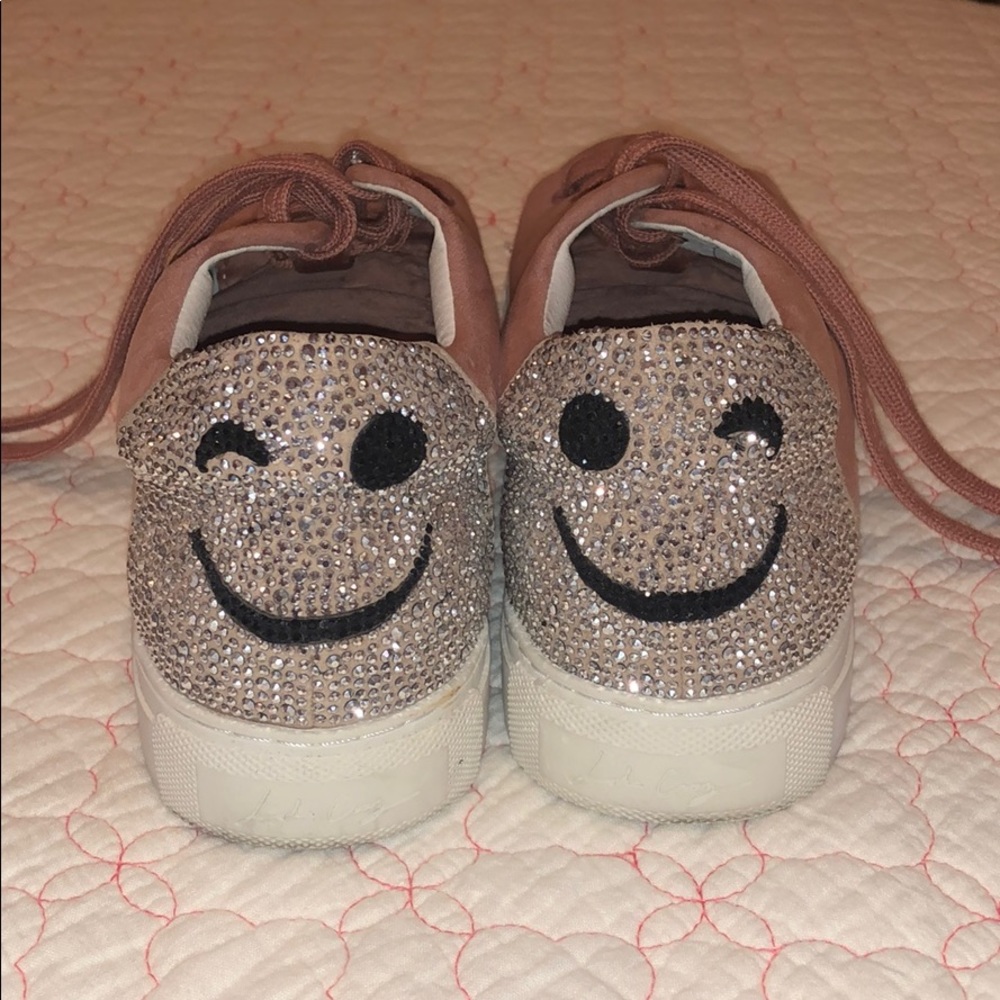 Lola Cruz Wink Sneakers